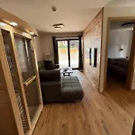 Appartement Luxusni Grand V Centru Harrachova Se Soukromou Mega Terasou, S Privatnim Parkovanim Zdarma, S Moznosti Dobijeni Wallbox Ev A Vyhledem Na Harrachovsky Kostelicek