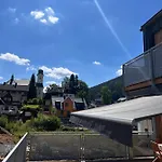 Luxusni Grand V Centru Harrachova Se Soukromou Mega Terasou, S Privatnim Parkovanim Zdarma, S Moznosti Dobijeni Wallbox Ev A Vyhledem Na Harrachovsky Kostelicek