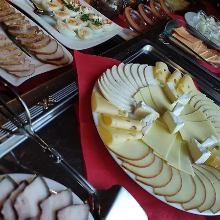 Luxusni Grand V Centru Harrachova Se Soukromou Mega Terasou, S Privatnim Parkovanim Zdarma, S Moznosti Dobijeni Wallbox Ev A Vyhledem Na Harrachovsky Kostelicek 하라포프